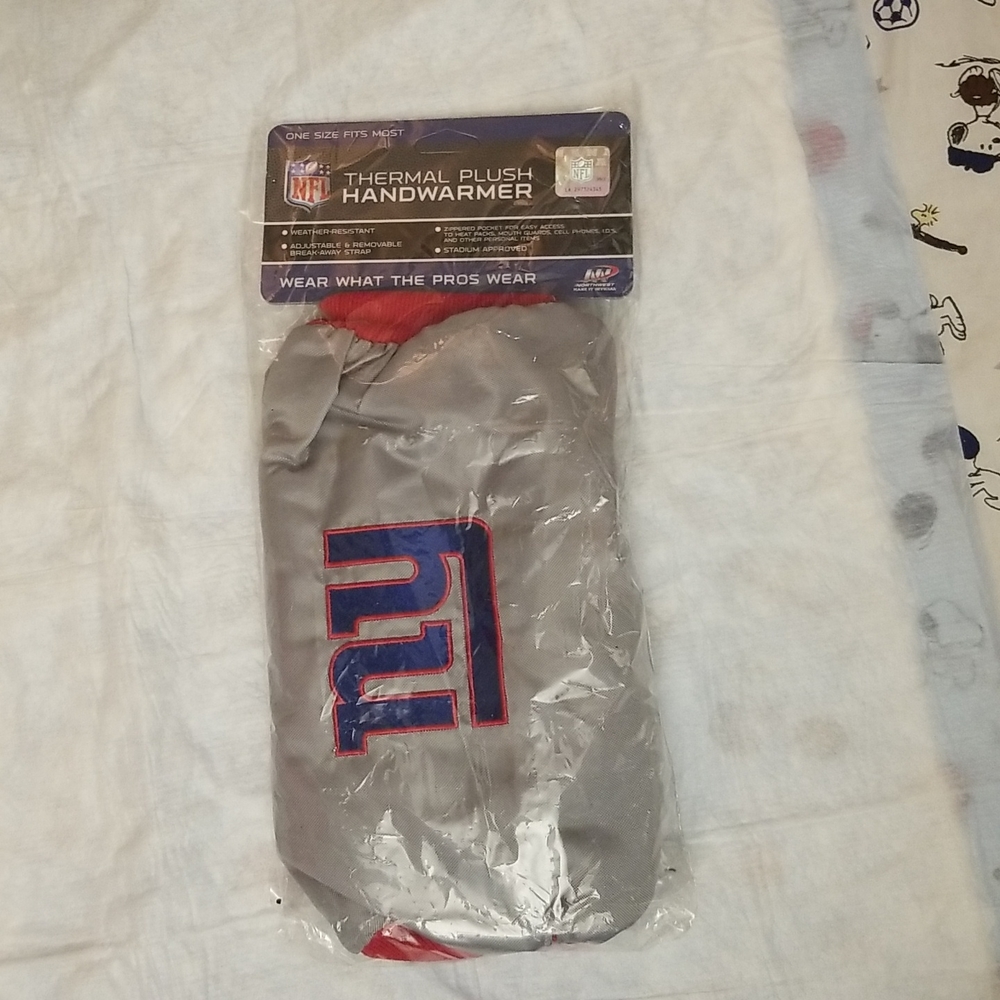 New york NY giants football nfl hand warmer thermal plush